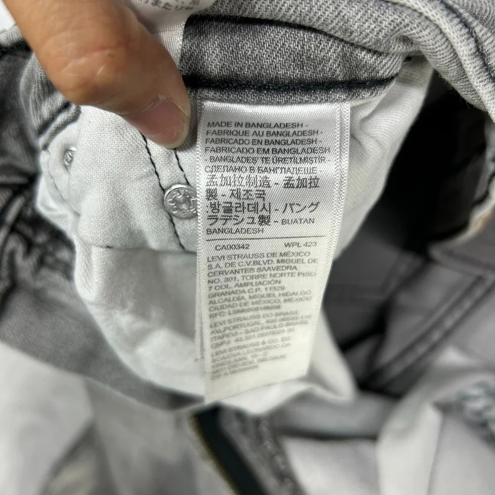 Levi's 514 Straight Jeans Men's Gray Denim Pockets Classic Zip Fly‎ - 30X30